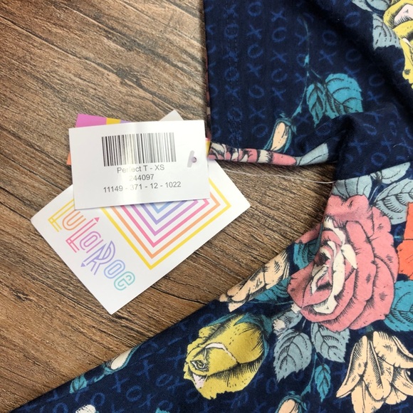 Lularoe perfect tee - Picture 6 of 6